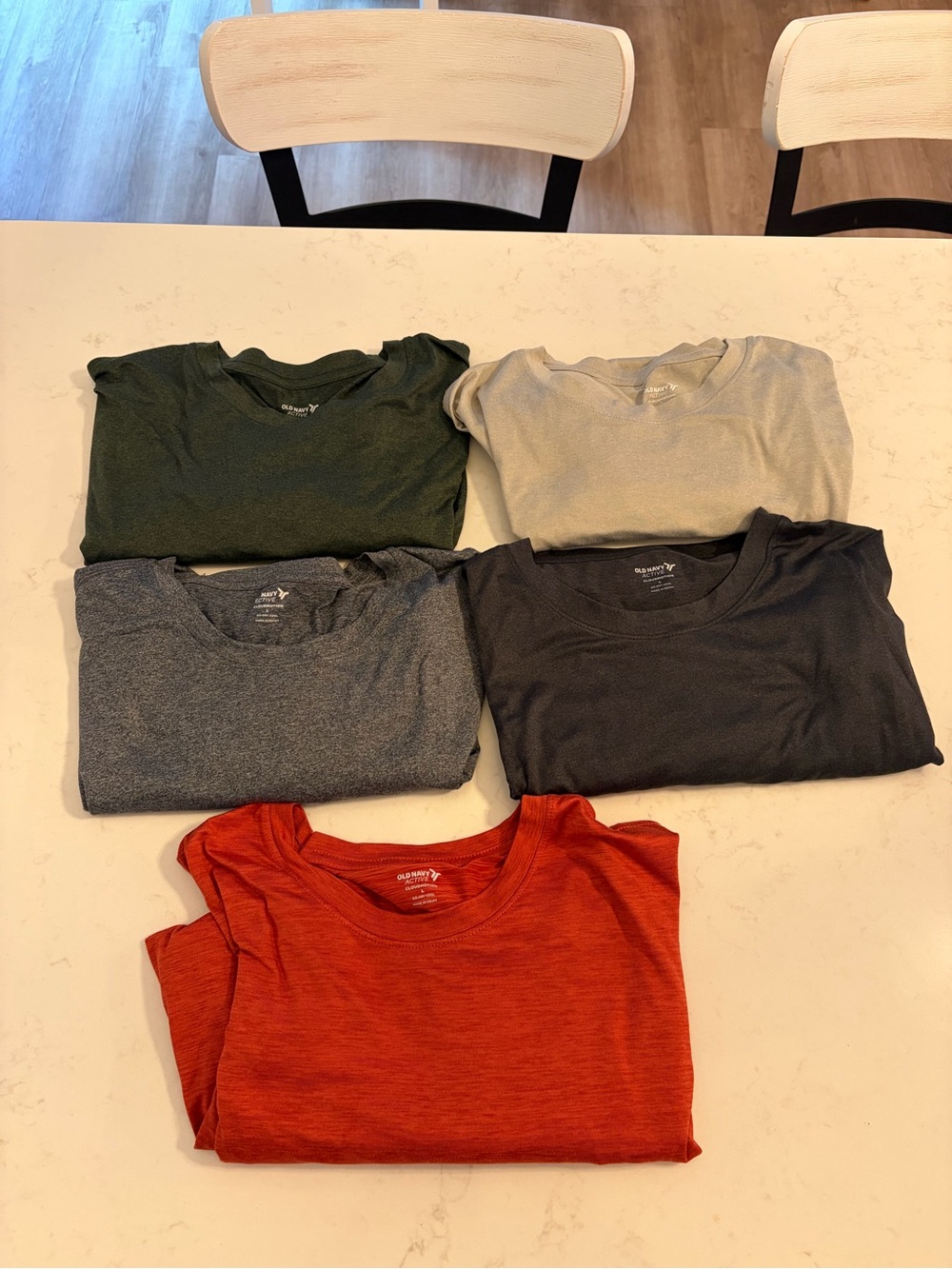 Men's Old Navy Active T-Shirt Bundle (5 Pack)